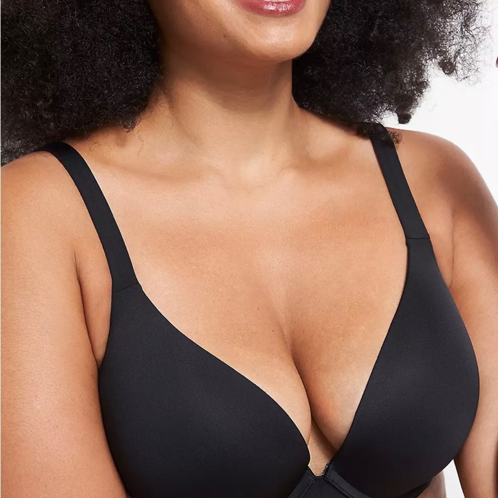*NWT* Cacique Smooth Boost Plunge Bra - Black (38DDD)